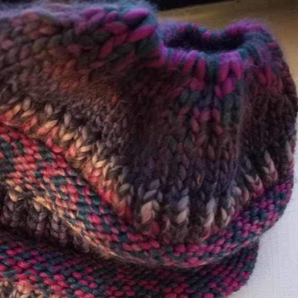 cc exclusive stretch cable messy bun beanie multi color - Picture 4 of 7